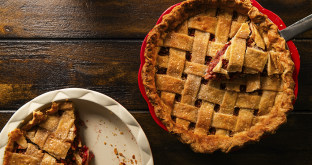 Rhubarb pie