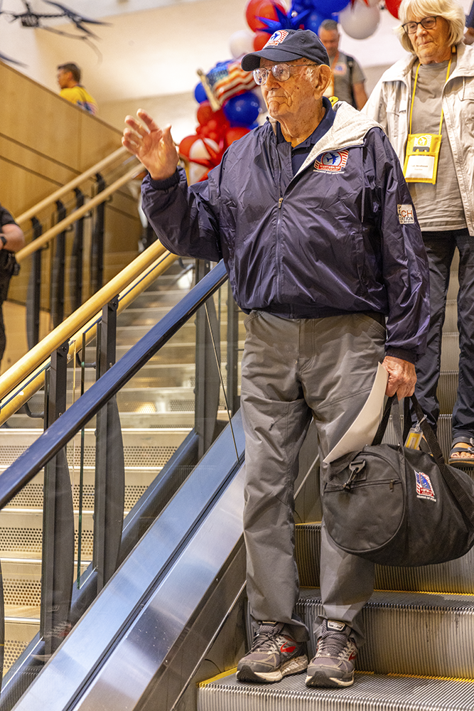 Veterans honor flight trip no. 8
