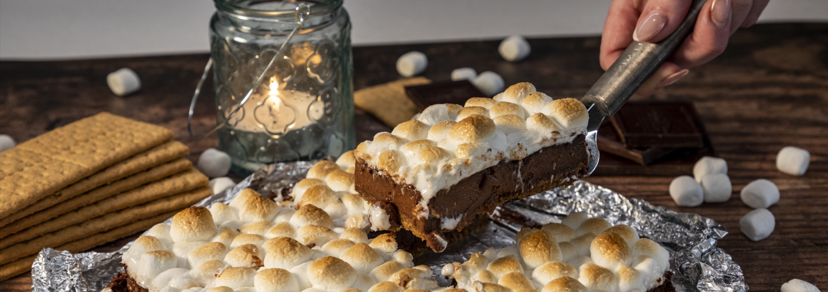 CAMPFIRE S’MORES BARS